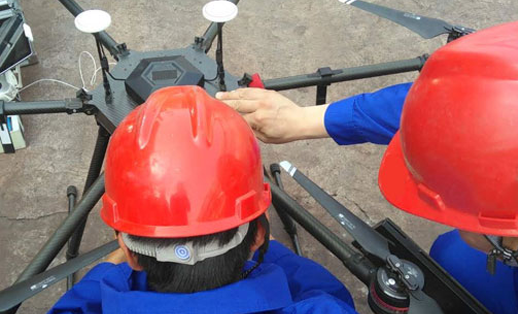 公司无人机环境监测团队完成南京钢铁集团公司高炉尾气排放飞行检测项目