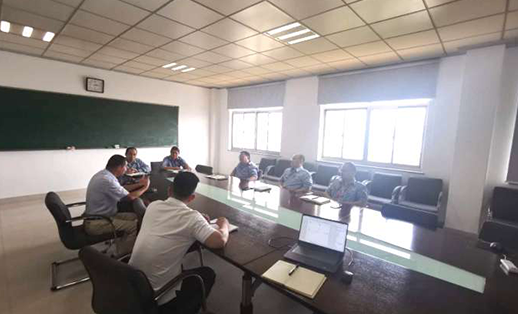 扬子炼化防爆型环保室外危废暂存柜交流会议